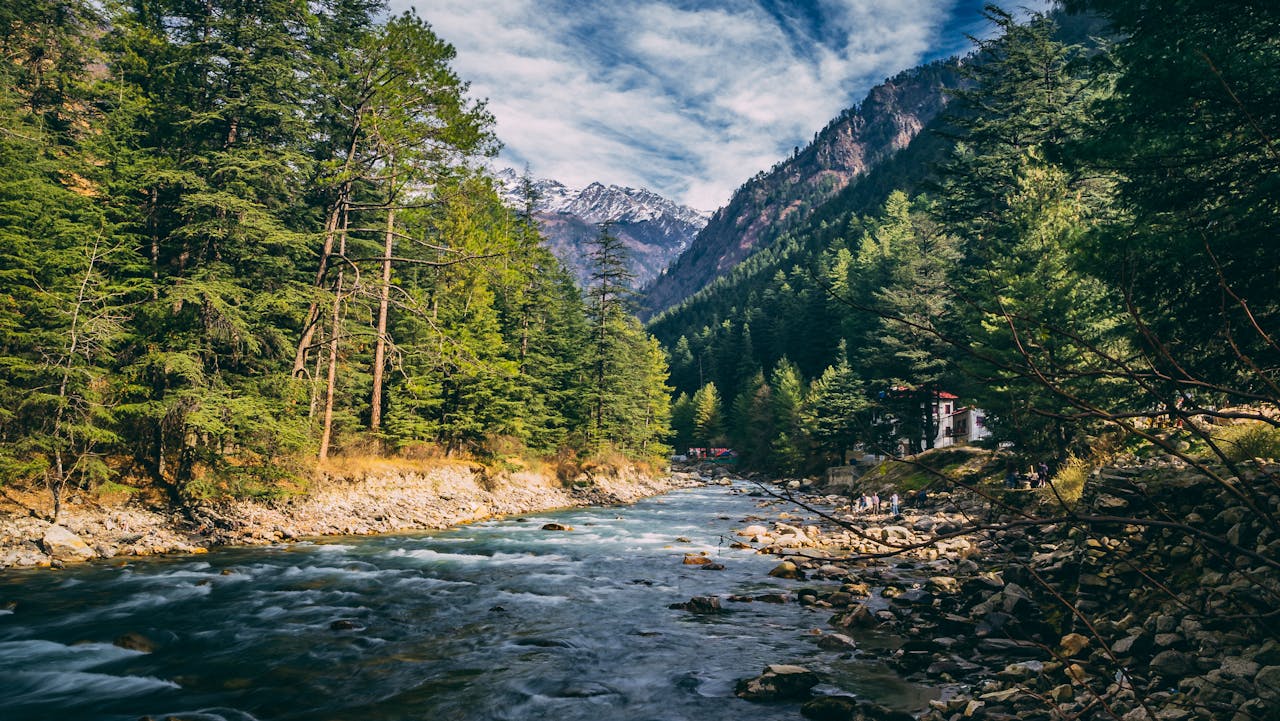 Kasol Travel Guide