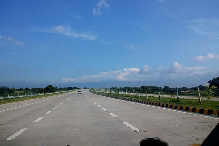 delhi noida airport
