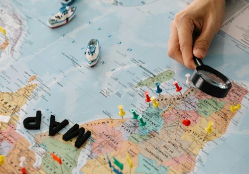 10 Best AI Tools For Travelers In 2025 To Plan Your Next Smarter Trips