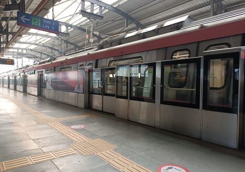3-Coach Train Corridor