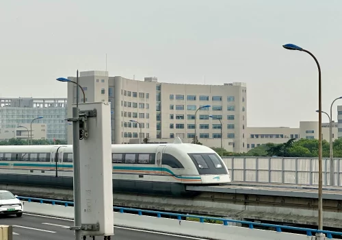 How The Hyperloop Train In India Could Make 1000 km_h Travel A Reality