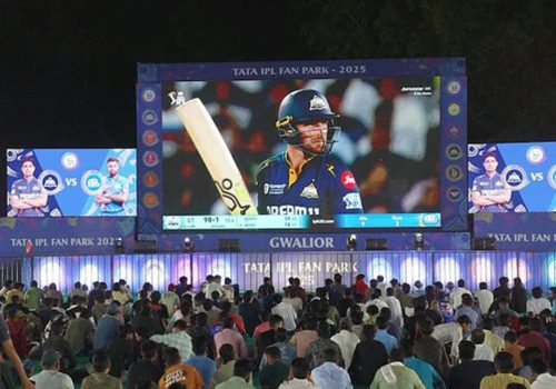IPL_FAN_PARK+2