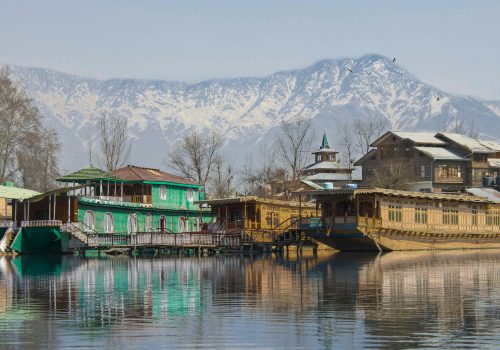 how to reach kashmir