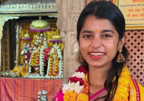 Maithili Thakur Mumbai