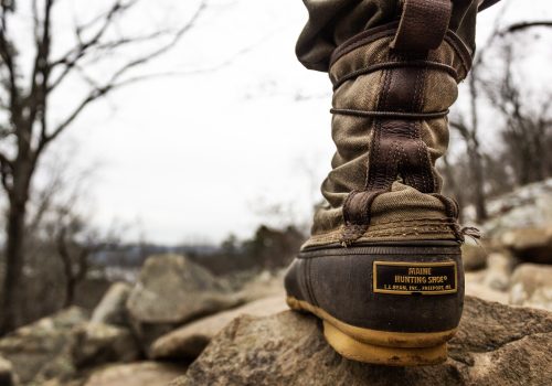best-hiking-shoes-under-5-000-for-traveling