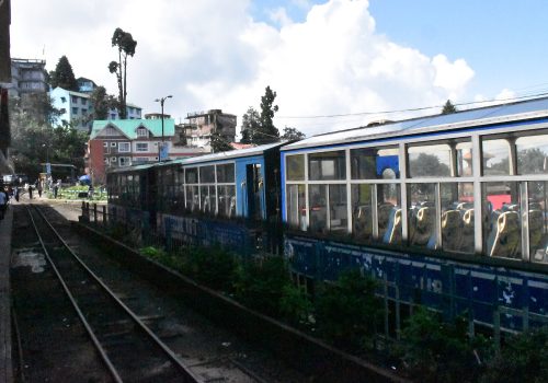 how to book toy train in darjeeling