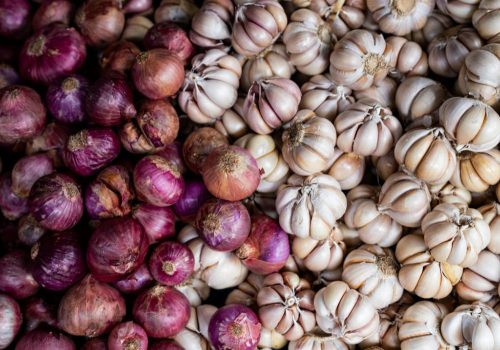 onions garlic shravan